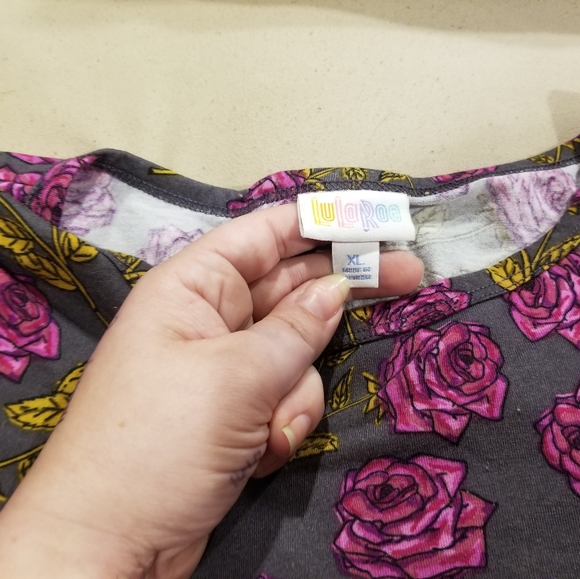 Lularoe Perfect Tee Purple Roses - Picture 3 of 3